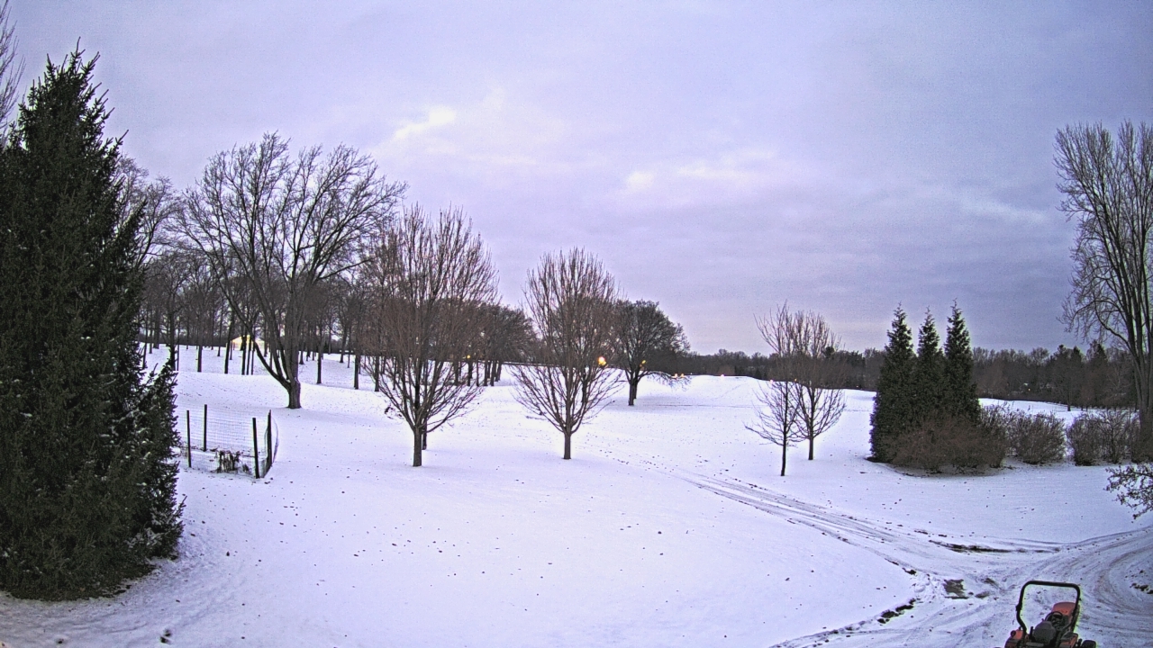 Thumbnail for current weather camera view from Franklin Hills Country Club in Farmington Hills, Michigan