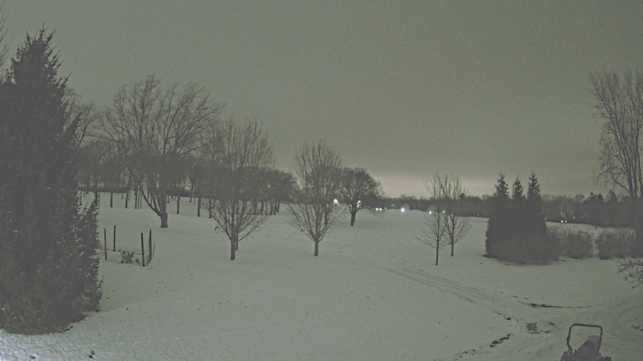 Thumbnail for current weather camera view from Franklin Hills Country Club in Farmington Hills, Michigan