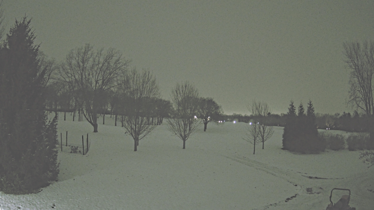 Thumbnail for current weather camera view from Franklin Hills Country Club in Farmington Hills, Michigan