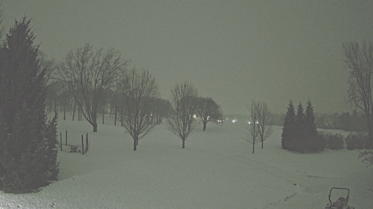 Thumbnail for current weather camera view from Franklin Hills Country Club in Farmington Hills, Michigan