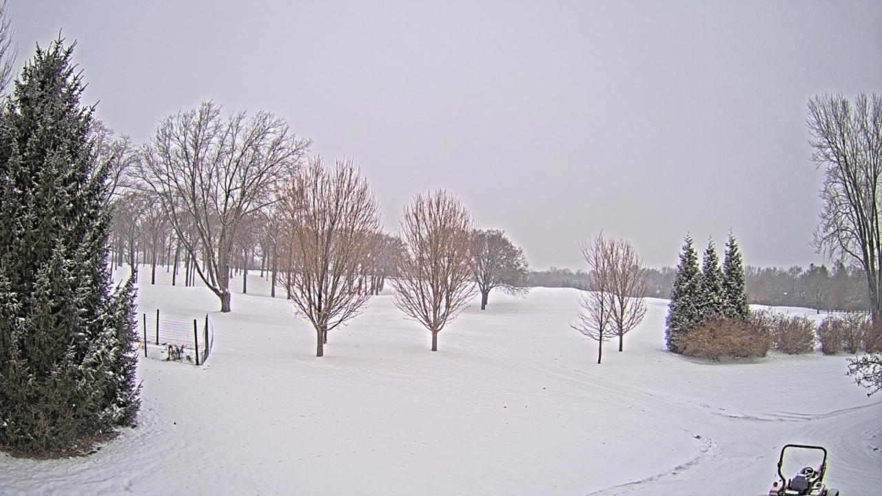 Thumbnail for current weather camera view from Franklin Hills Country Club in Farmington Hills, Michigan