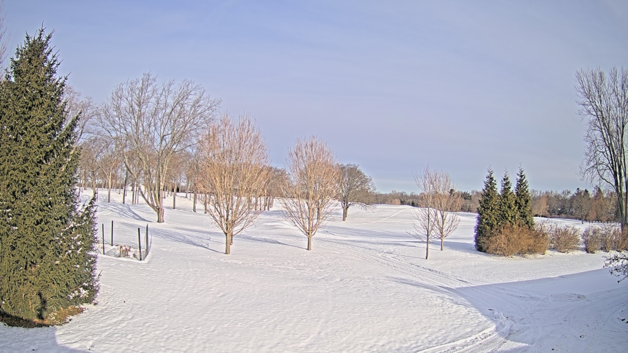 Thumbnail for current weather camera view from Franklin Hills Country Club in Farmington Hills, Michigan