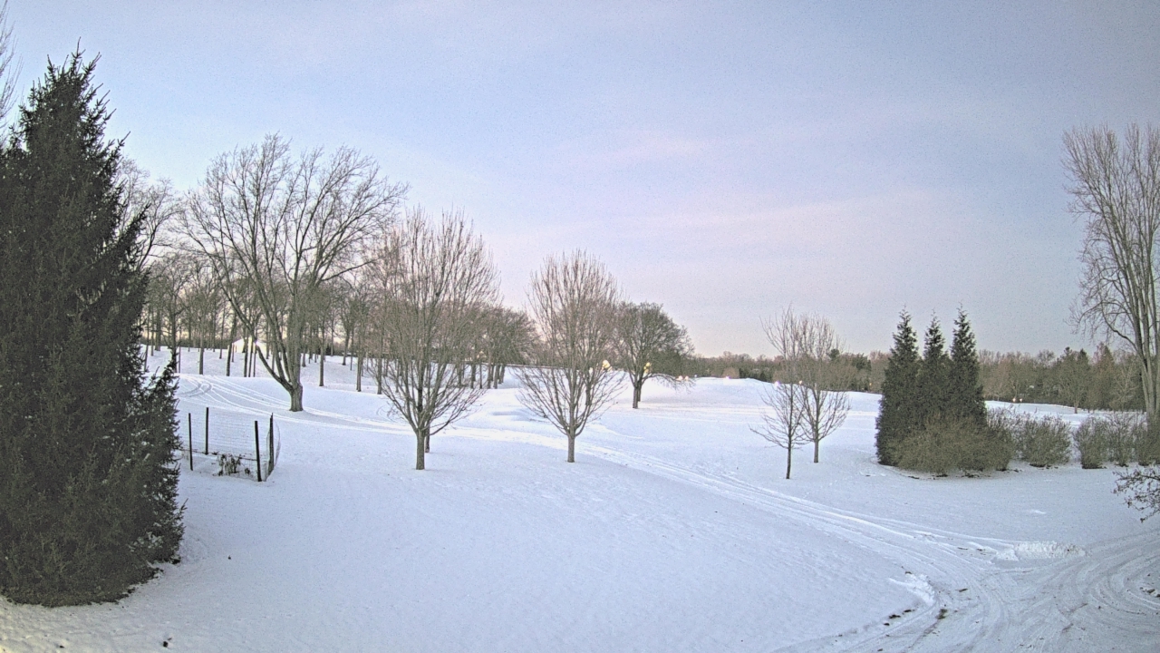 Thumbnail for current weather camera view from Franklin Hills Country Club in Farmington Hills, Michigan