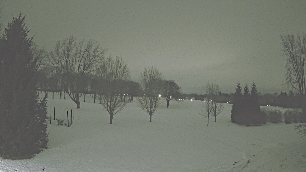 Thumbnail for current weather camera view from Franklin Hills Country Club in Farmington Hills, Michigan