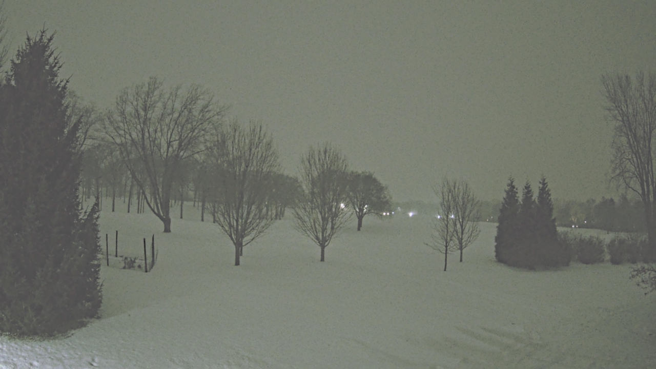 Thumbnail for current weather camera view from Franklin Hills Country Club in Farmington Hills, Michigan