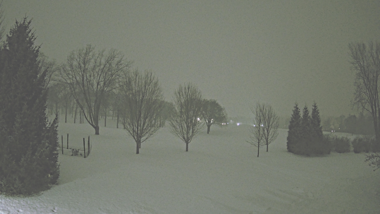 Thumbnail for current weather camera view from Franklin Hills Country Club in Farmington Hills, Michigan