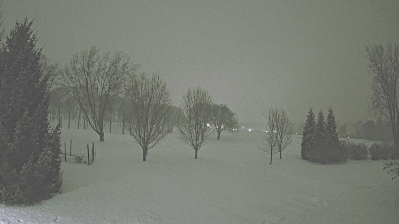 Thumbnail for current weather camera view from Franklin Hills Country Club in Farmington Hills, Michigan