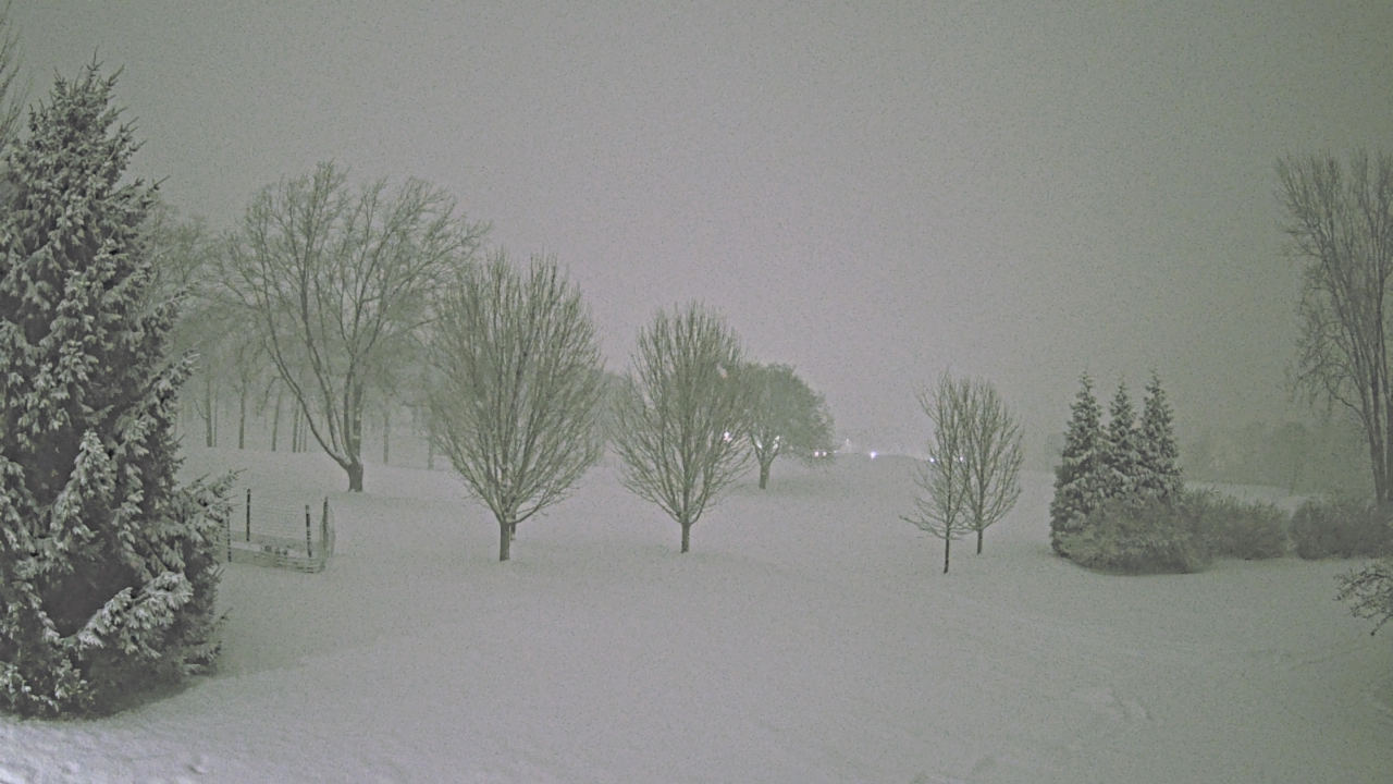 Thumbnail for current weather camera view from Franklin Hills Country Club in Farmington Hills, Michigan