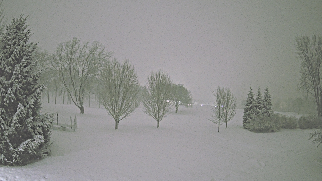 Thumbnail for current weather camera view from Franklin Hills Country Club in Farmington Hills, Michigan