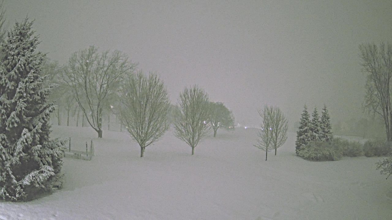 Thumbnail for current weather camera view from Franklin Hills Country Club in Farmington Hills, Michigan