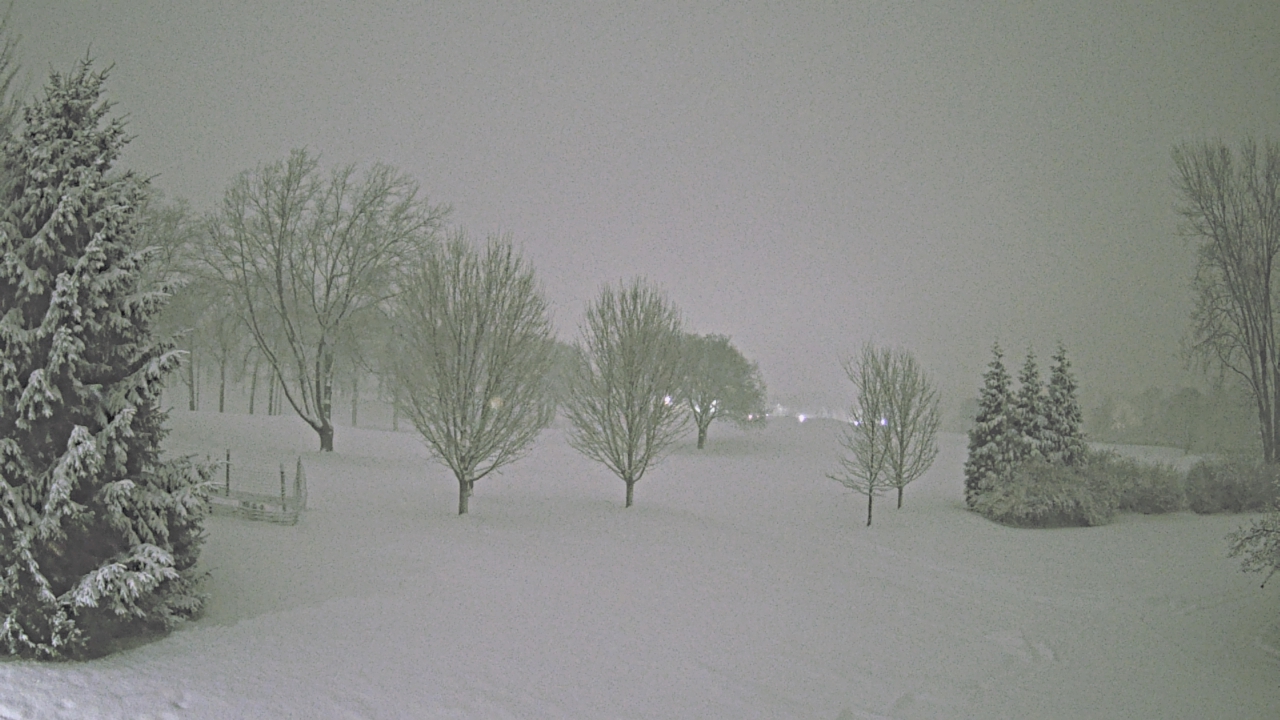 Thumbnail for current weather camera view from Franklin Hills Country Club in Farmington Hills, Michigan