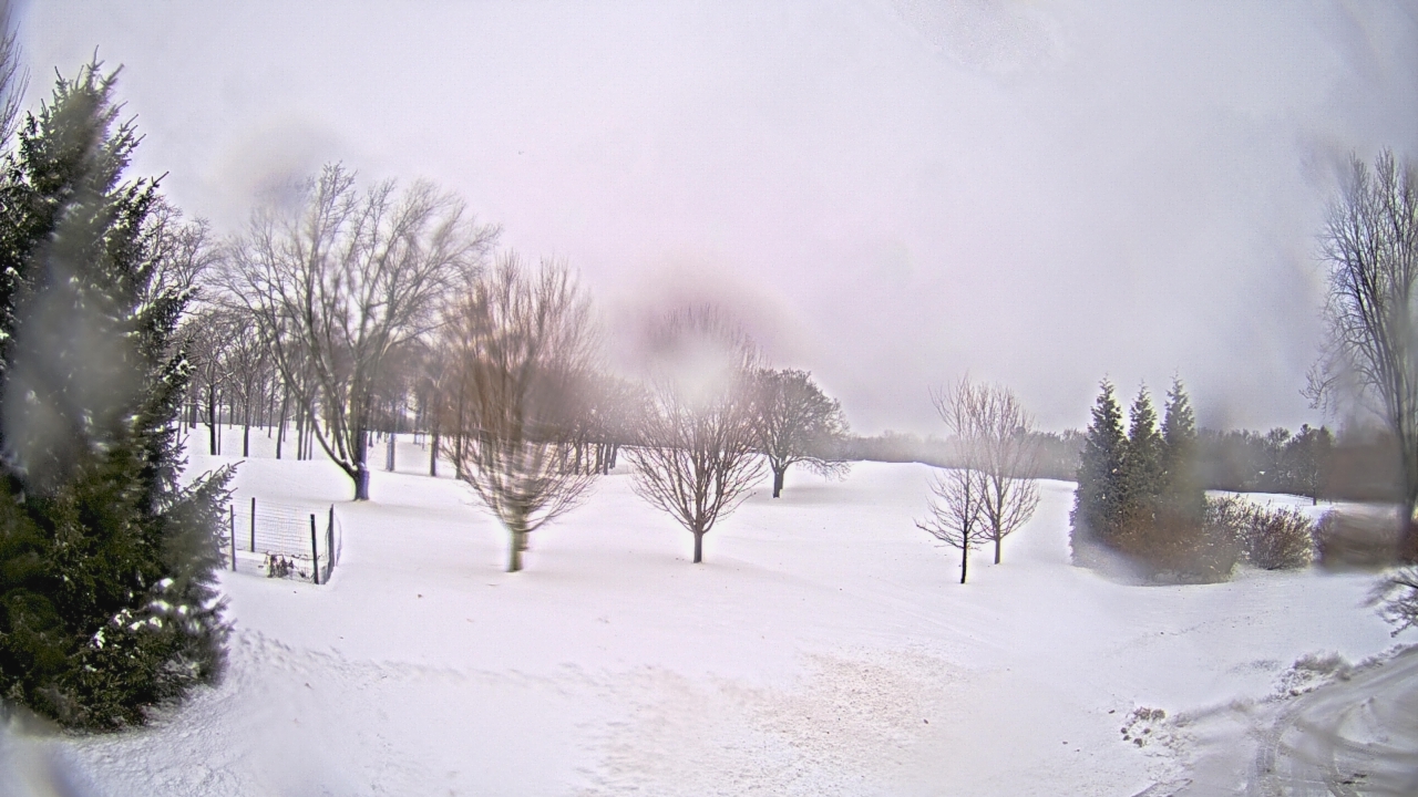 Thumbnail for current weather camera view from Franklin Hills Country Club in Farmington Hills, Michigan