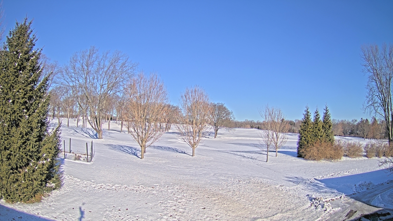 Thumbnail for current weather camera view from Franklin Hills Country Club in Farmington Hills, Michigan