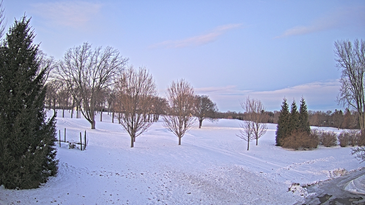 Thumbnail for current weather camera view from Franklin Hills Country Club in Farmington Hills, Michigan