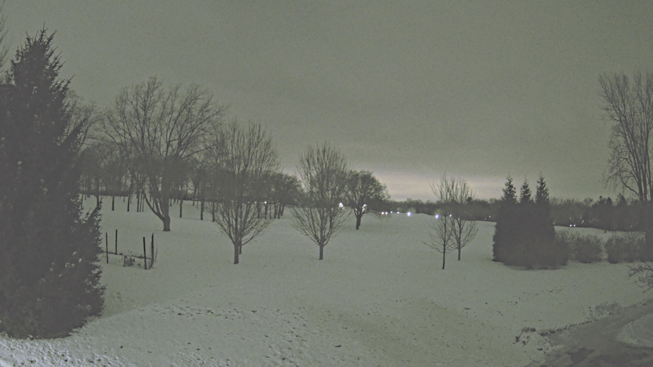 Thumbnail for current weather camera view from Franklin Hills Country Club in Farmington Hills, Michigan