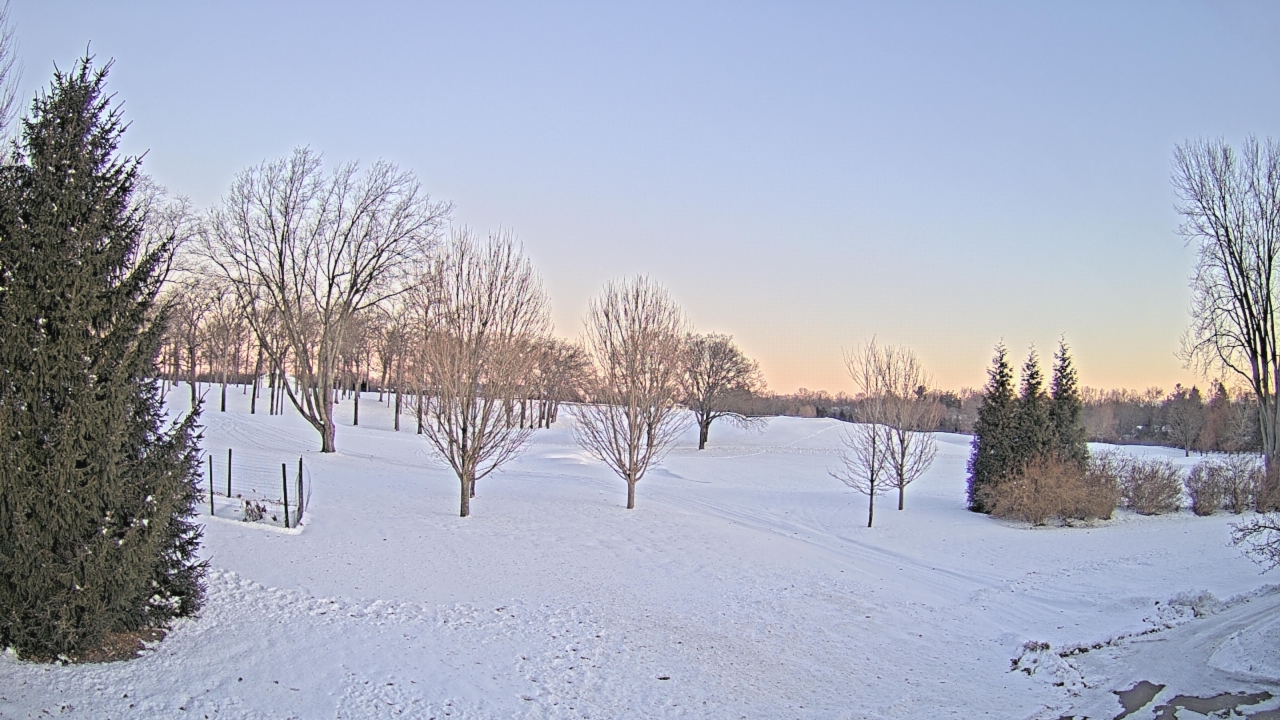 Thumbnail for current weather camera view from Franklin Hills Country Club in Farmington Hills, Michigan