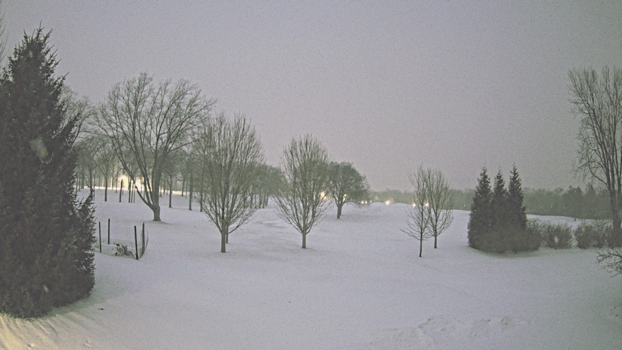 Thumbnail for current weather camera view from Franklin Hills Country Club in Farmington Hills, Michigan