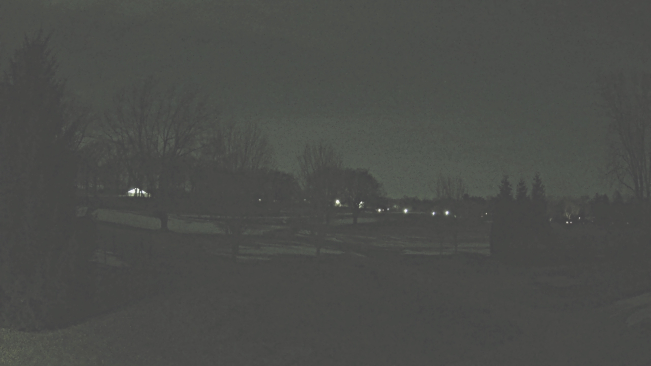 Thumbnail for current weather camera view from Franklin Hills Country Club in Farmington Hills, Michigan