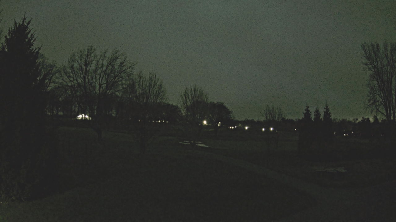 Thumbnail for current weather camera view from Franklin Hills Country Club in Farmington Hills, Michigan