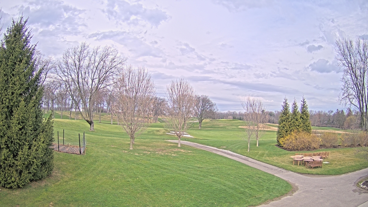 Thumbnail for current weather camera view from Franklin Hills Country Club in Farmington Hills, Michigan
