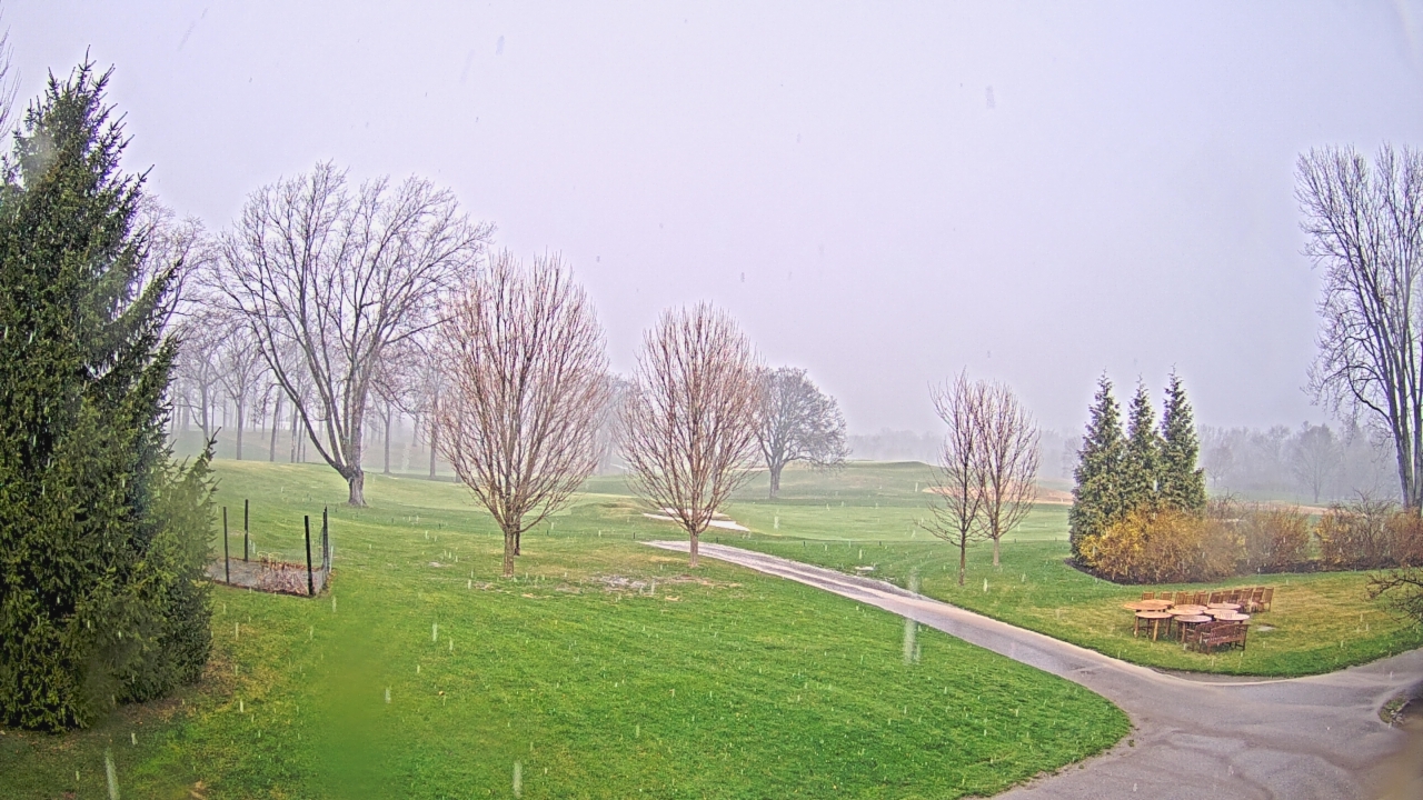 Thumbnail for current weather camera view from Franklin Hills Country Club in Farmington Hills, Michigan
