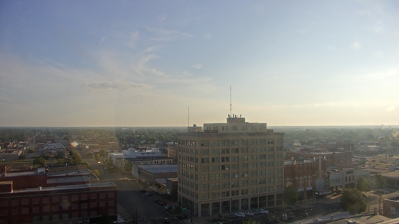 Thumbnail for current weather camera view from First National Bank-Hutchinson in Hutchinson, Kansas