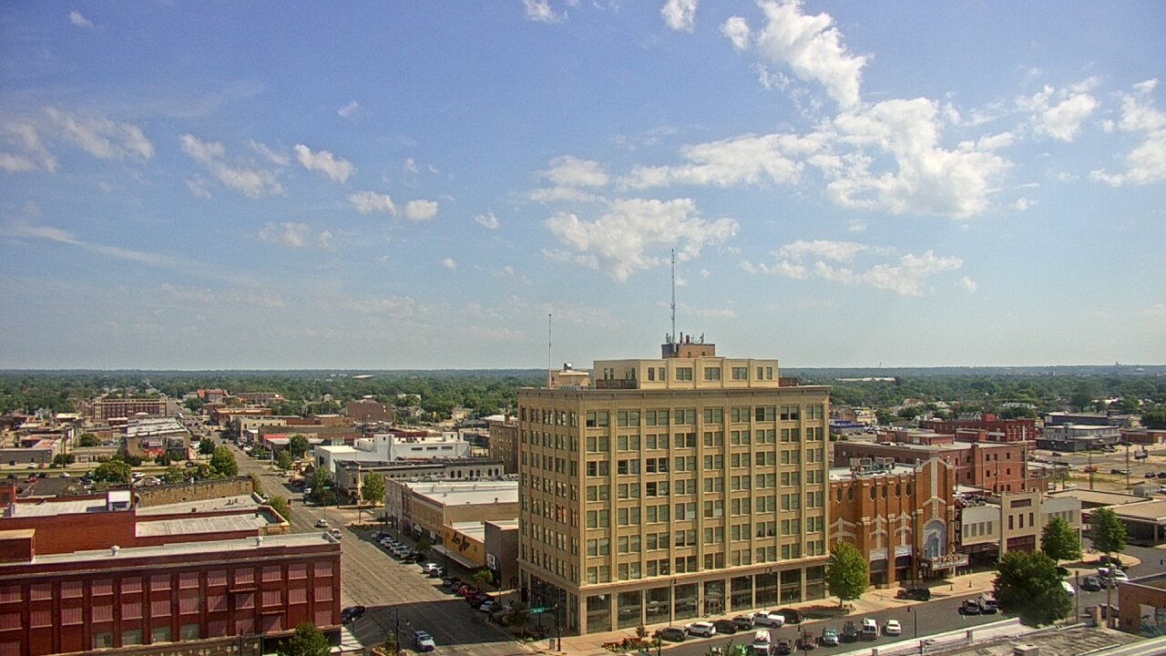 Thumbnail for current weather camera view from First National Bank-Hutchinson in Hutchinson, Kansas