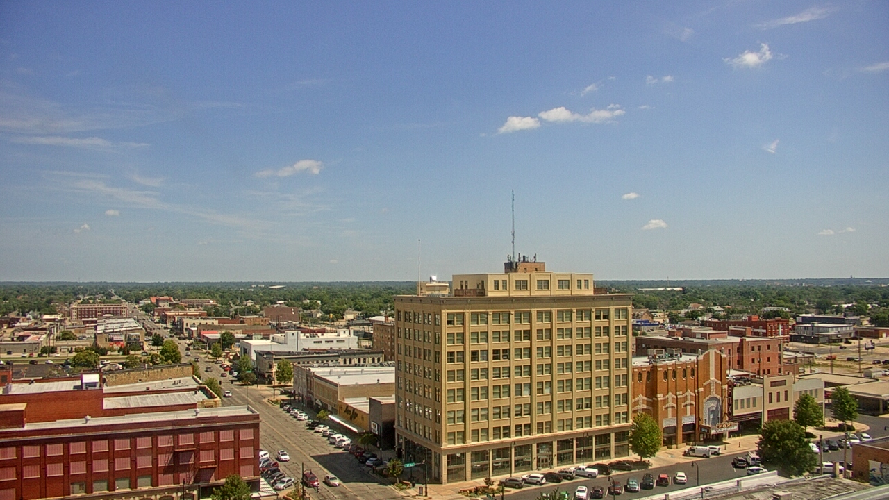 Thumbnail for current weather camera view from First National Bank-Hutchinson in Hutchinson, Kansas