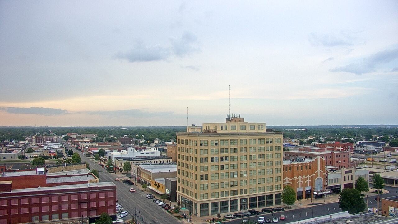 Thumbnail for current weather camera view from First National Bank-Hutchinson in Hutchinson, Kansas