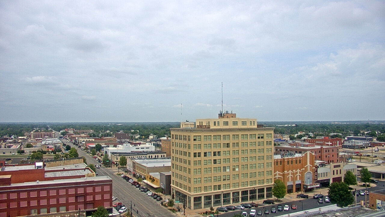 Thumbnail for current weather camera view from First National Bank-Hutchinson in Hutchinson, Kansas