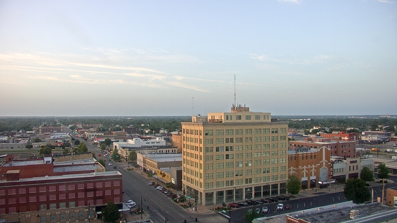 Thumbnail for current weather camera view from First National Bank-Hutchinson in Hutchinson, Kansas