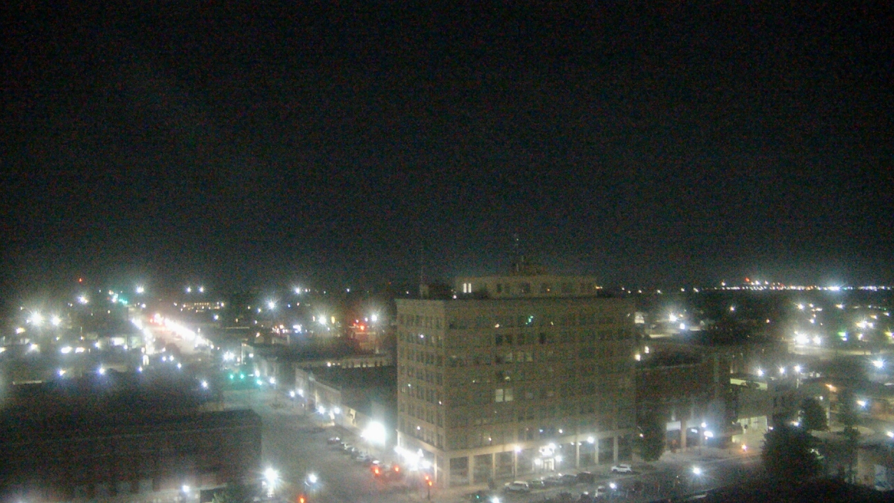 Thumbnail for current weather camera view from First National Bank-Hutchinson in Hutchinson, Kansas