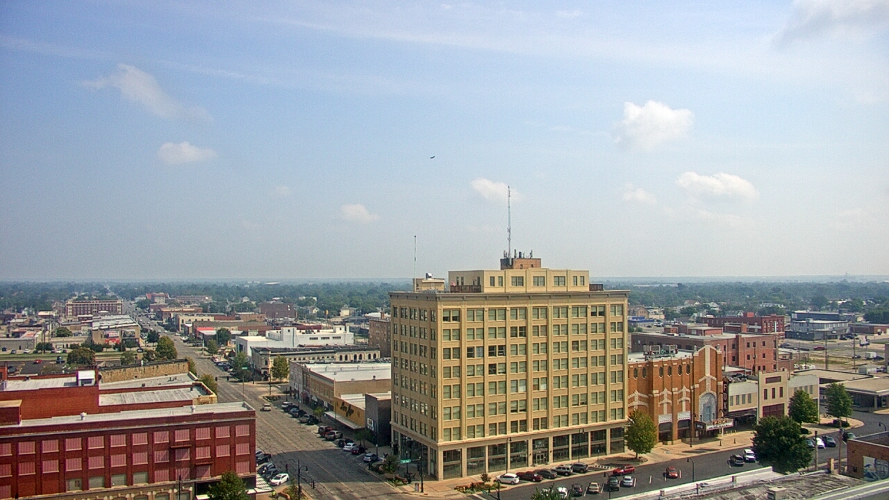 Thumbnail for current weather camera view from First National Bank-Hutchinson in Hutchinson, Kansas