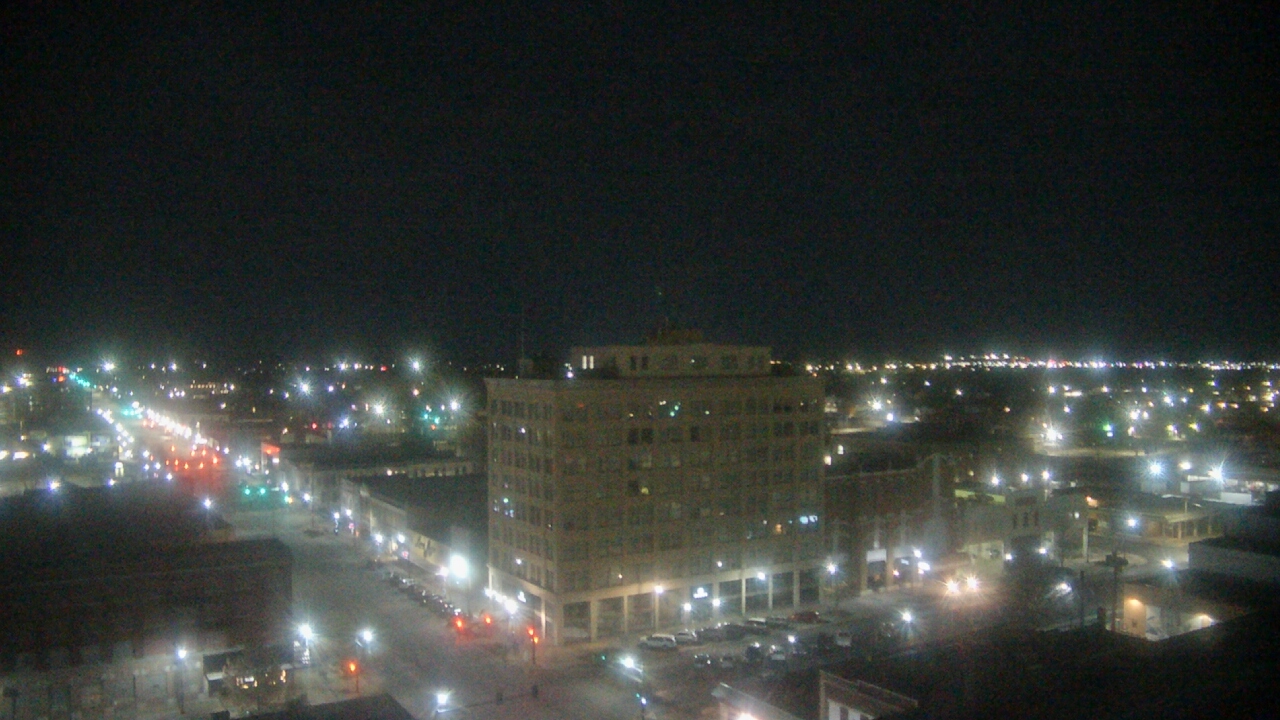 Thumbnail for current weather camera view from First National Bank-Hutchinson in Hutchinson, Kansas