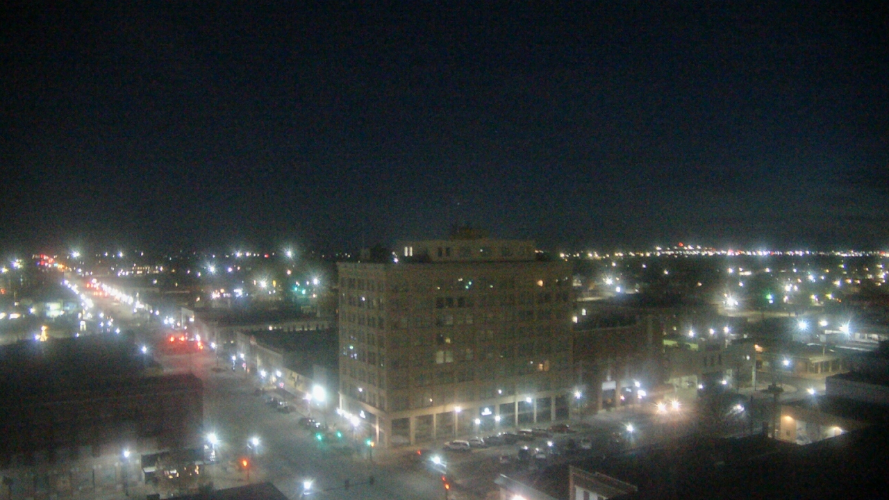 Thumbnail for current weather camera view from First National Bank-Hutchinson in Hutchinson, Kansas