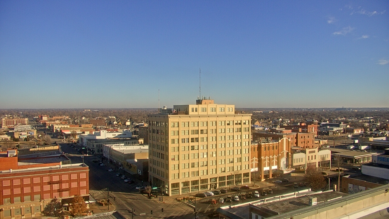 Thumbnail for current weather camera view from First National Bank-Hutchinson in Hutchinson, Kansas