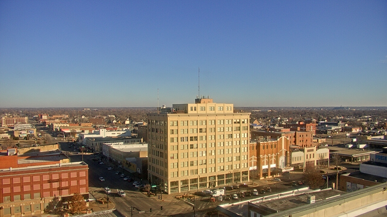 Thumbnail for current weather camera view from First National Bank-Hutchinson in Hutchinson, Kansas