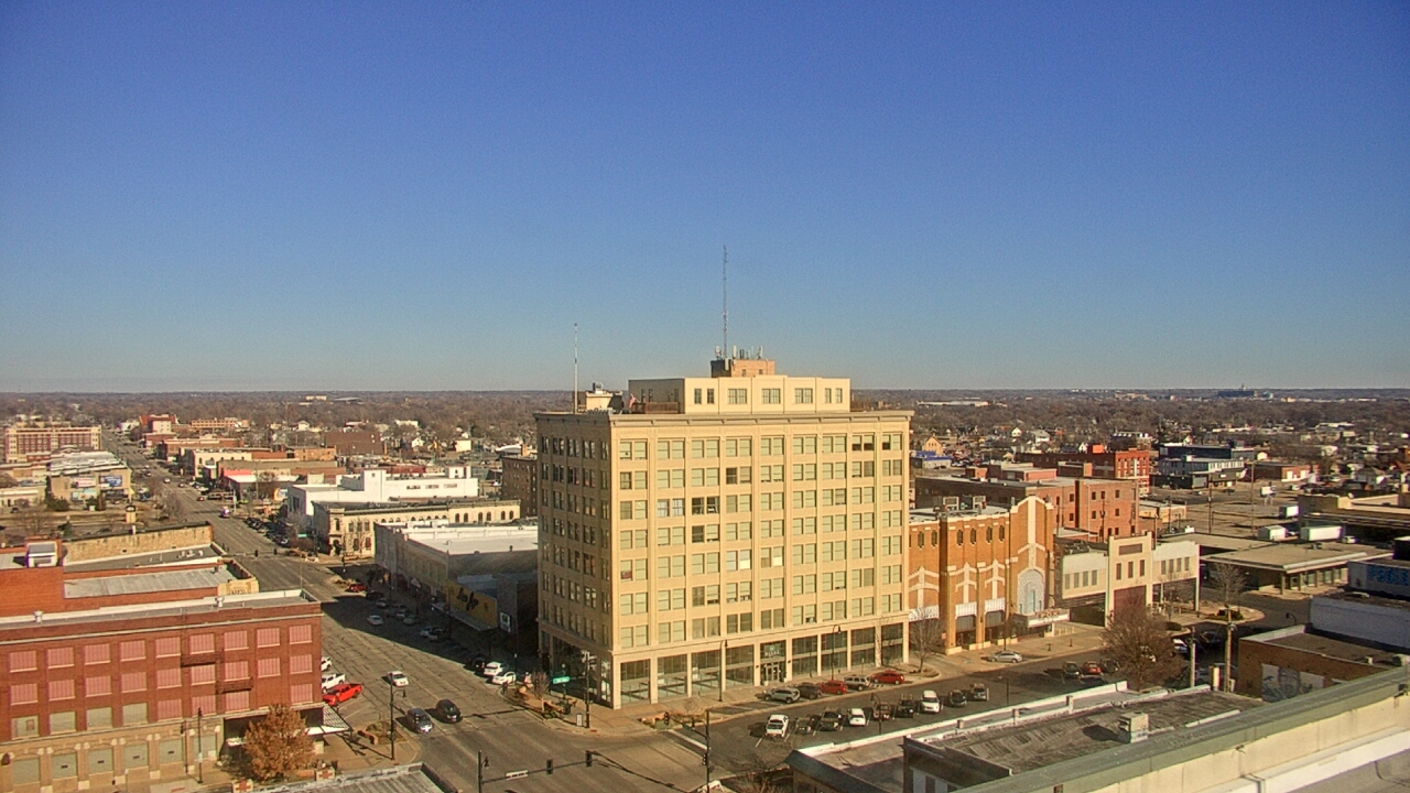Thumbnail for current weather camera view from First National Bank-Hutchinson in Hutchinson, Kansas