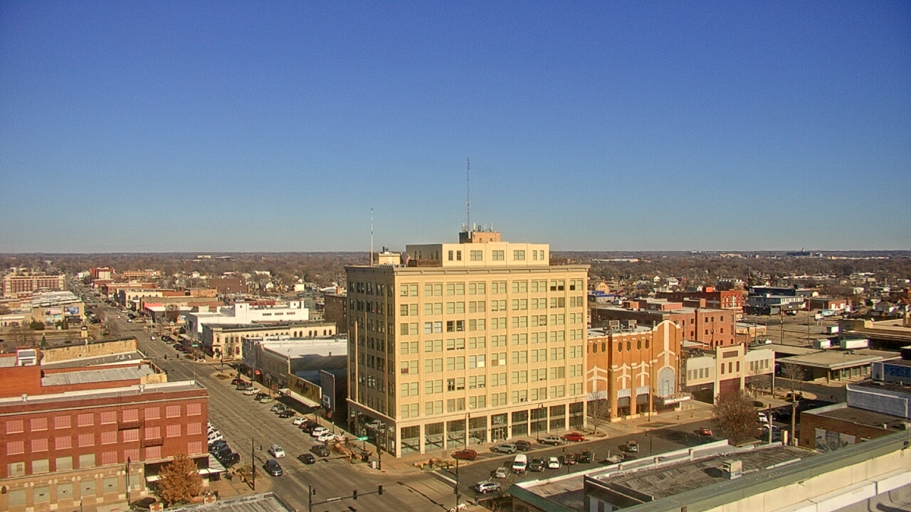 Thumbnail for current weather camera view from First National Bank-Hutchinson in Hutchinson, Kansas