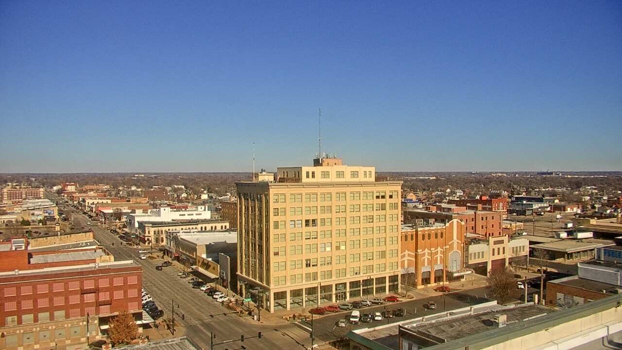 Thumbnail for current weather camera view from First National Bank-Hutchinson in Hutchinson, Kansas