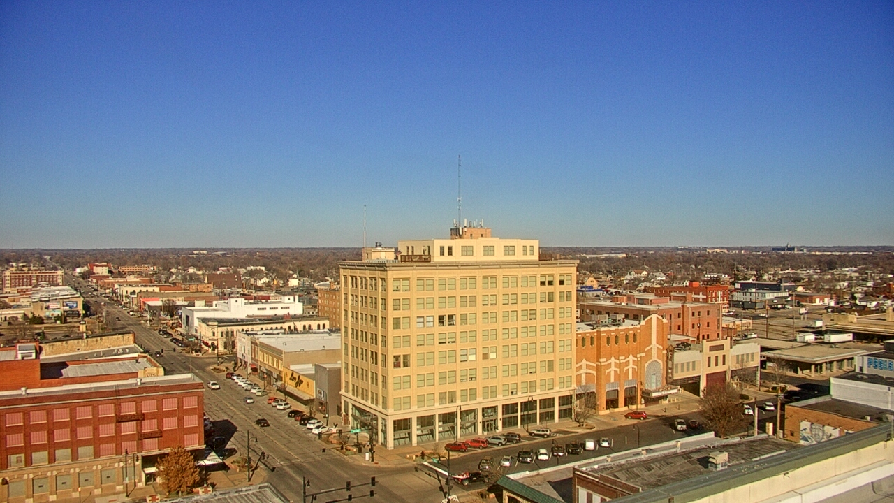 Thumbnail for current weather camera view from First National Bank-Hutchinson in Hutchinson, Kansas