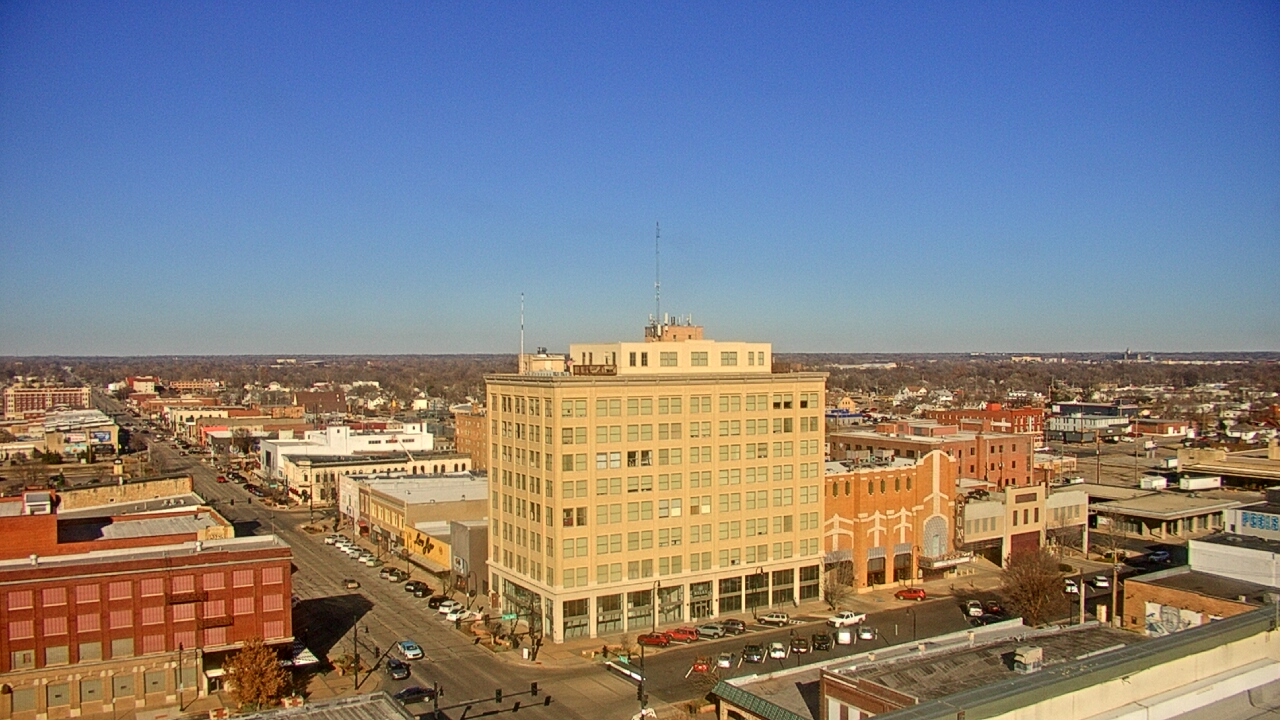 Thumbnail for current weather camera view from First National Bank-Hutchinson in Hutchinson, Kansas