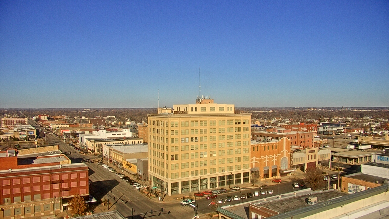 Thumbnail for current weather camera view from First National Bank-Hutchinson in Hutchinson, Kansas