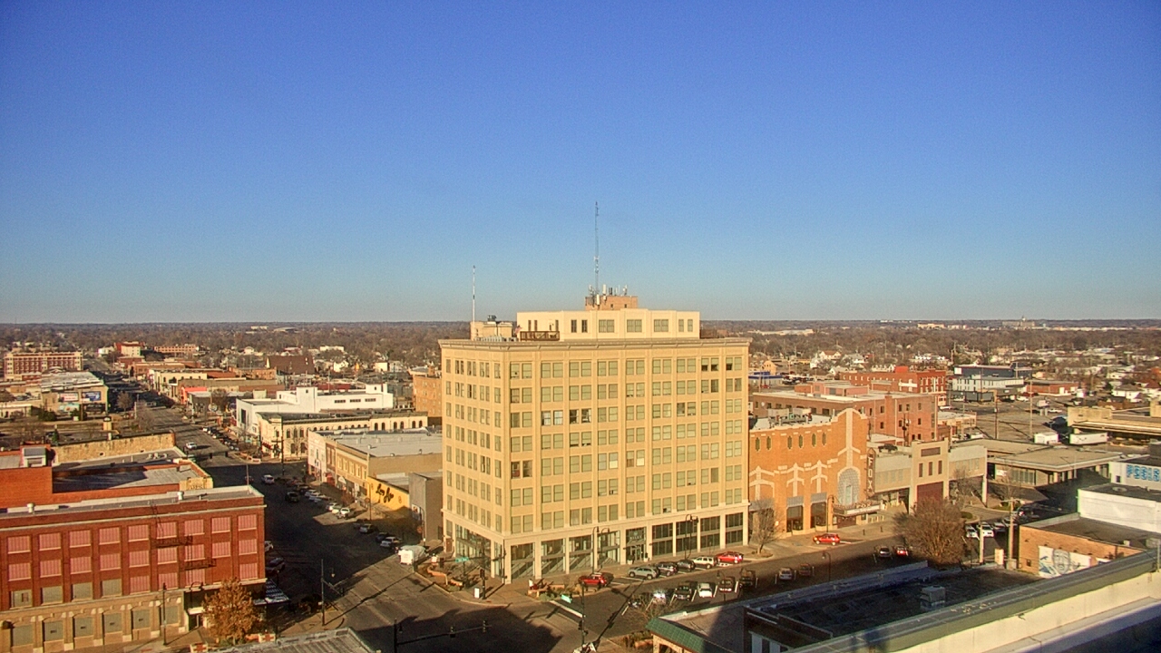 Thumbnail for current weather camera view from First National Bank-Hutchinson in Hutchinson, Kansas