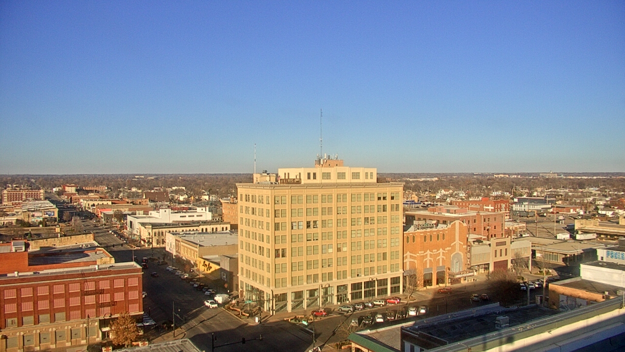 Thumbnail for current weather camera view from First National Bank-Hutchinson in Hutchinson, Kansas