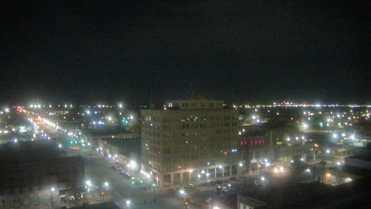 Thumbnail for current weather camera view from First National Bank-Hutchinson in Hutchinson, Kansas