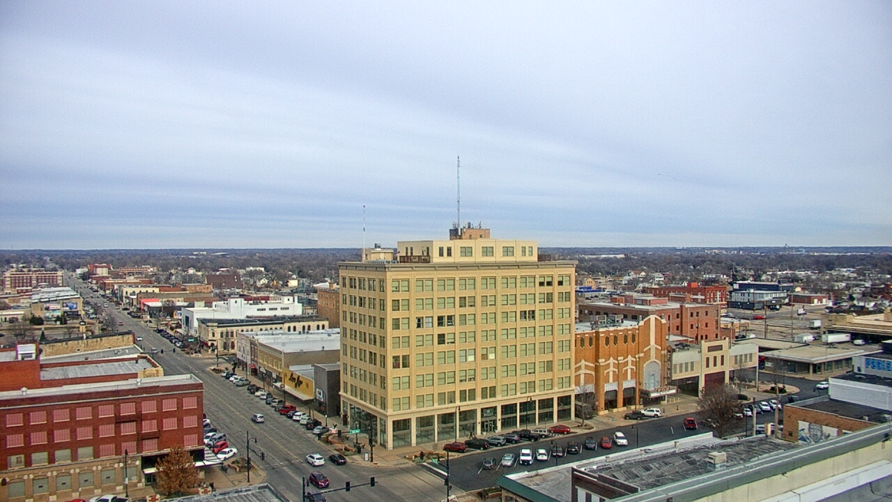 Thumbnail for current weather camera view from First National Bank-Hutchinson in Hutchinson, Kansas