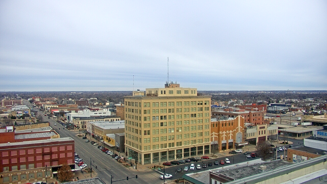 Thumbnail for current weather camera view from First National Bank-Hutchinson in Hutchinson, Kansas