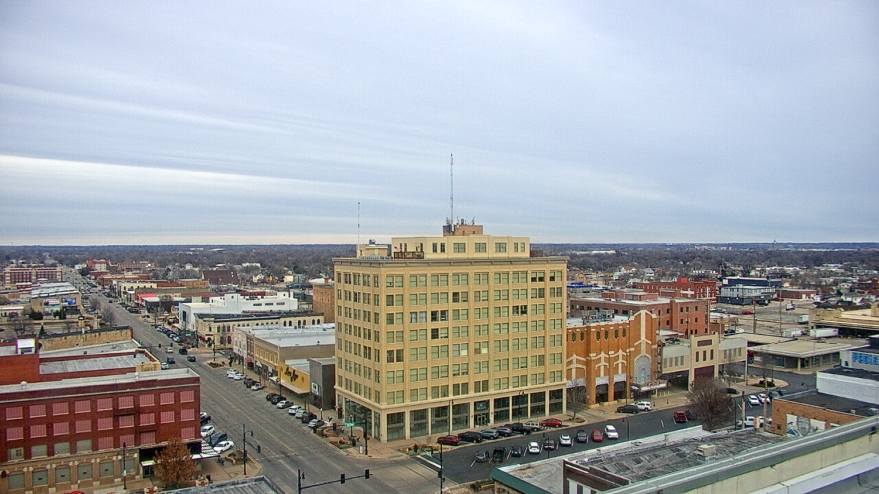 Thumbnail for current weather camera view from First National Bank-Hutchinson in Hutchinson, Kansas