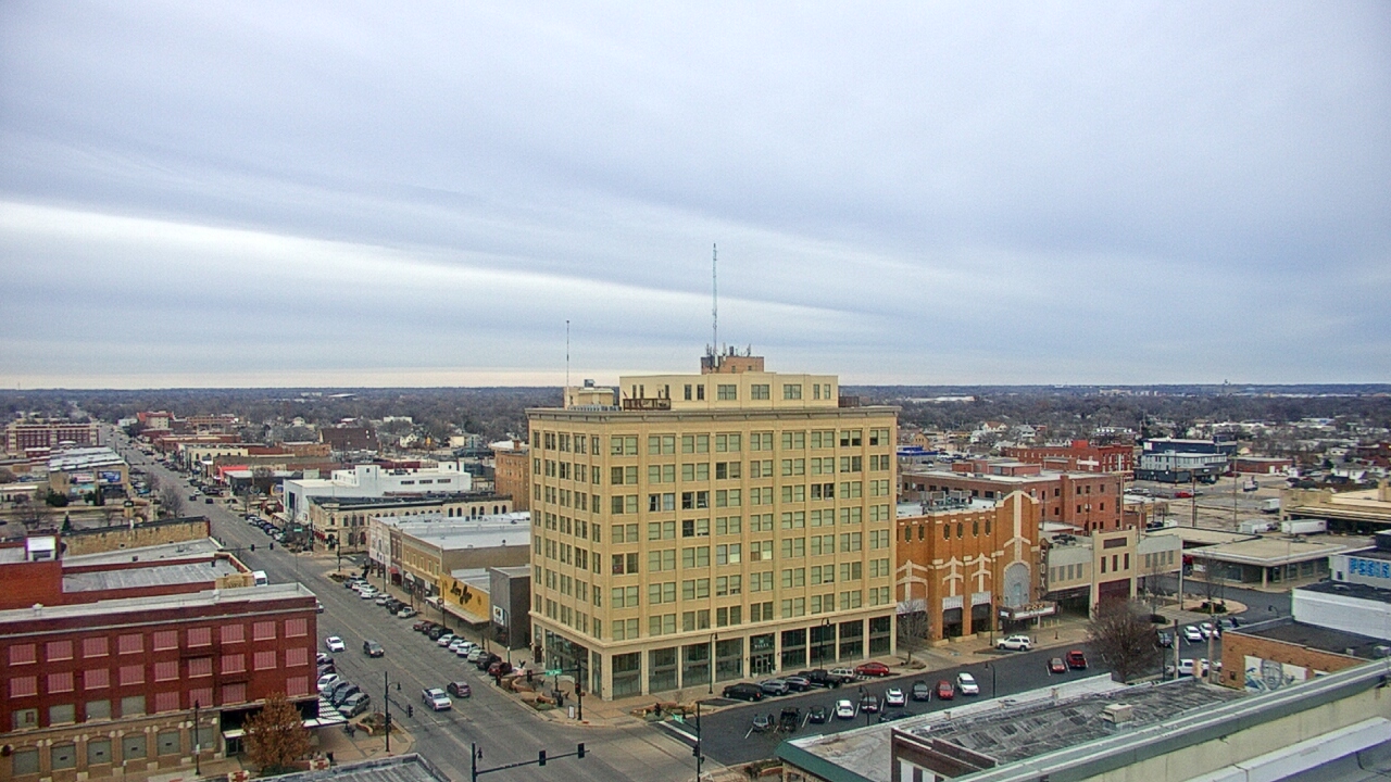 Thumbnail for current weather camera view from First National Bank-Hutchinson in Hutchinson, Kansas